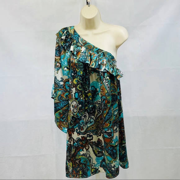 Classique Dresses & Skirts - Classique one shoulder paisley boho tunic dress